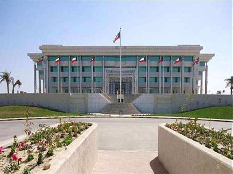 الكويت تعلن سحب الجنسية من مئات الأشخاص لهذه الأسباب